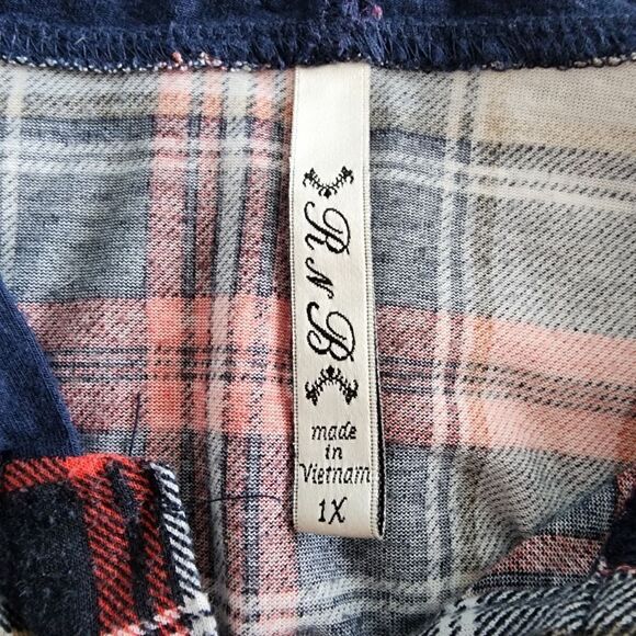 R n B Plaid Hooded Button Down Shirt - Picture 2 of 13